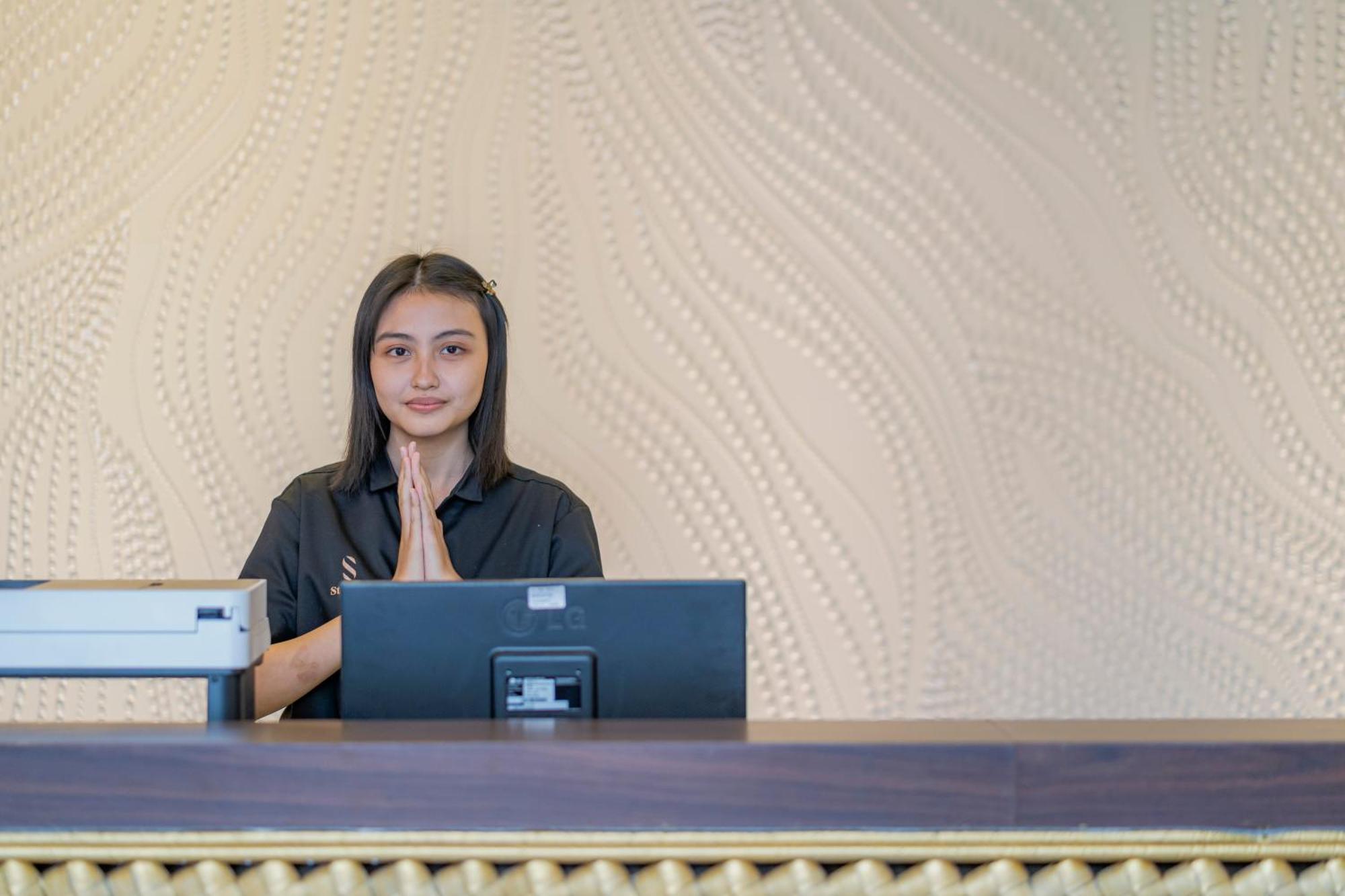 Stay.Vie Hotel Surabaya Eksteriør bilde